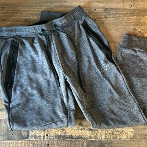 listing-status-banner